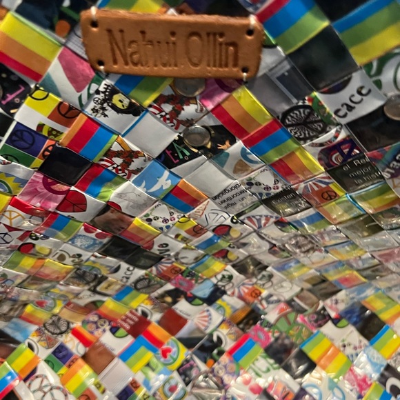 BNWOT Nahu Ollin Bag and matching wallet! - Picture 3 of 10